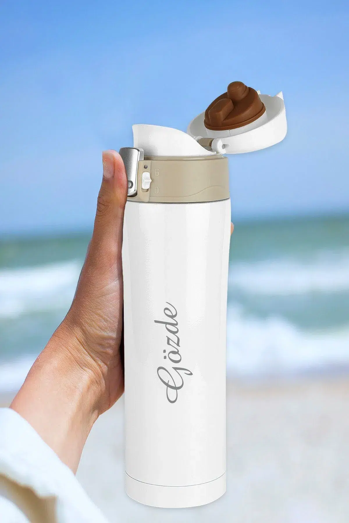 Kişiye Özel Isimli Baskılı Termos Kilit Sistemli Sızdırmaz 304 Paslanmaz Çelik 450 ml Termos - Beyaz